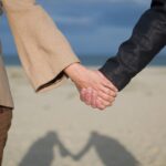 5 Cara Mempertahankan Hubungan dengan Cewek