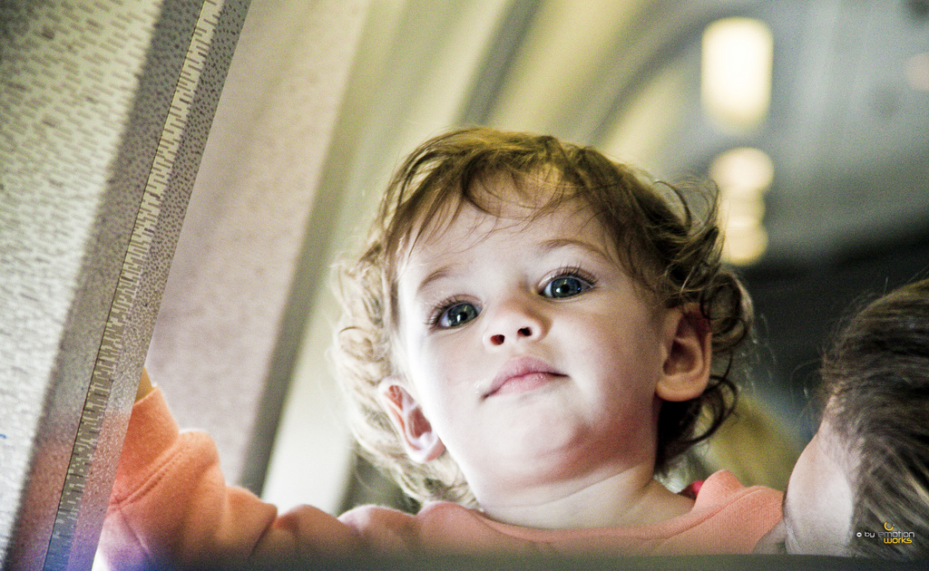 Membawa Bayi Saat Terbang Bukan Lagi Halangan Kalau Kamu Mengetahui Ini